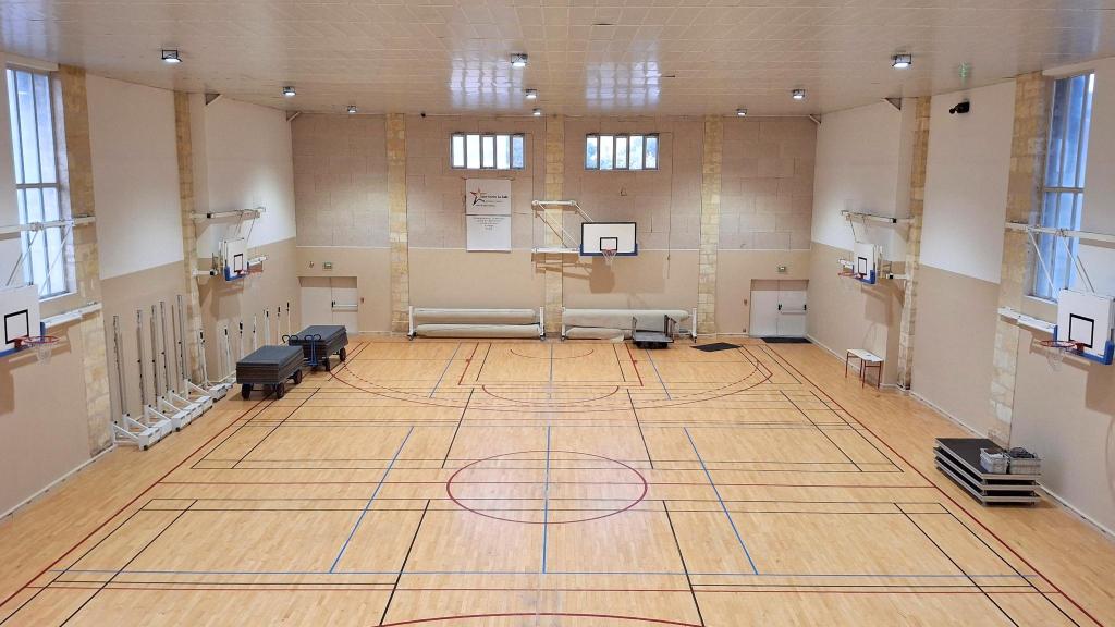 Salle Ecole Saint-Genès