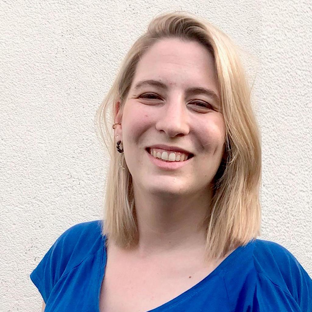 Suzie R