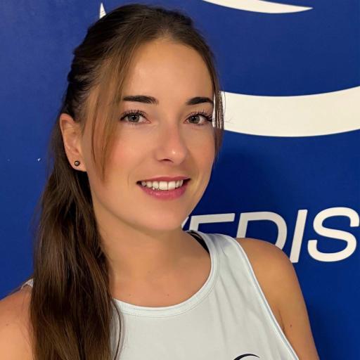 Inès B